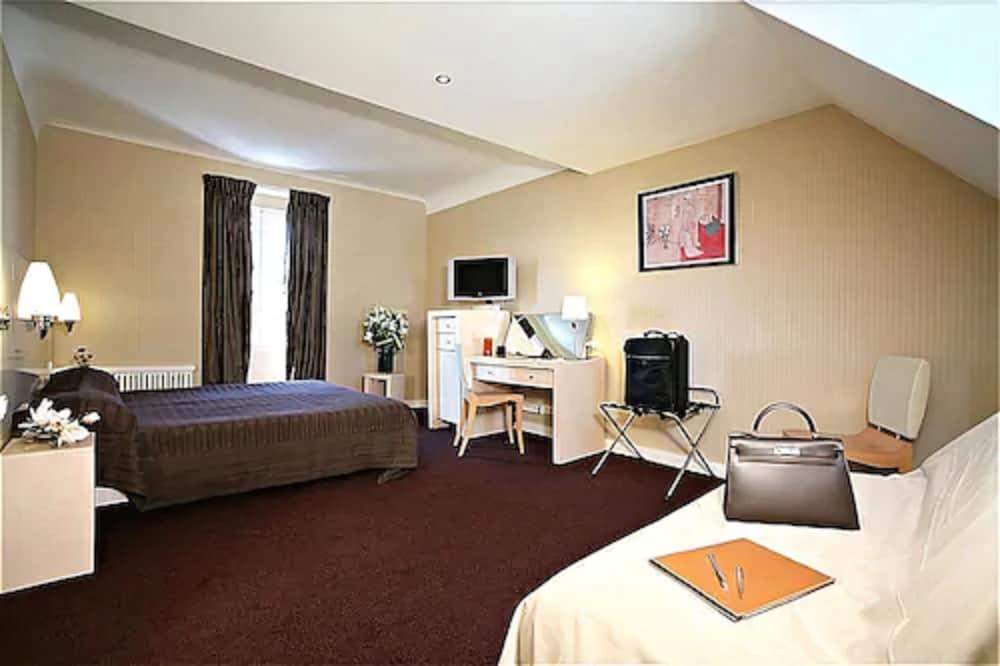 Hotel Paris-auteuil By Ihg 3*