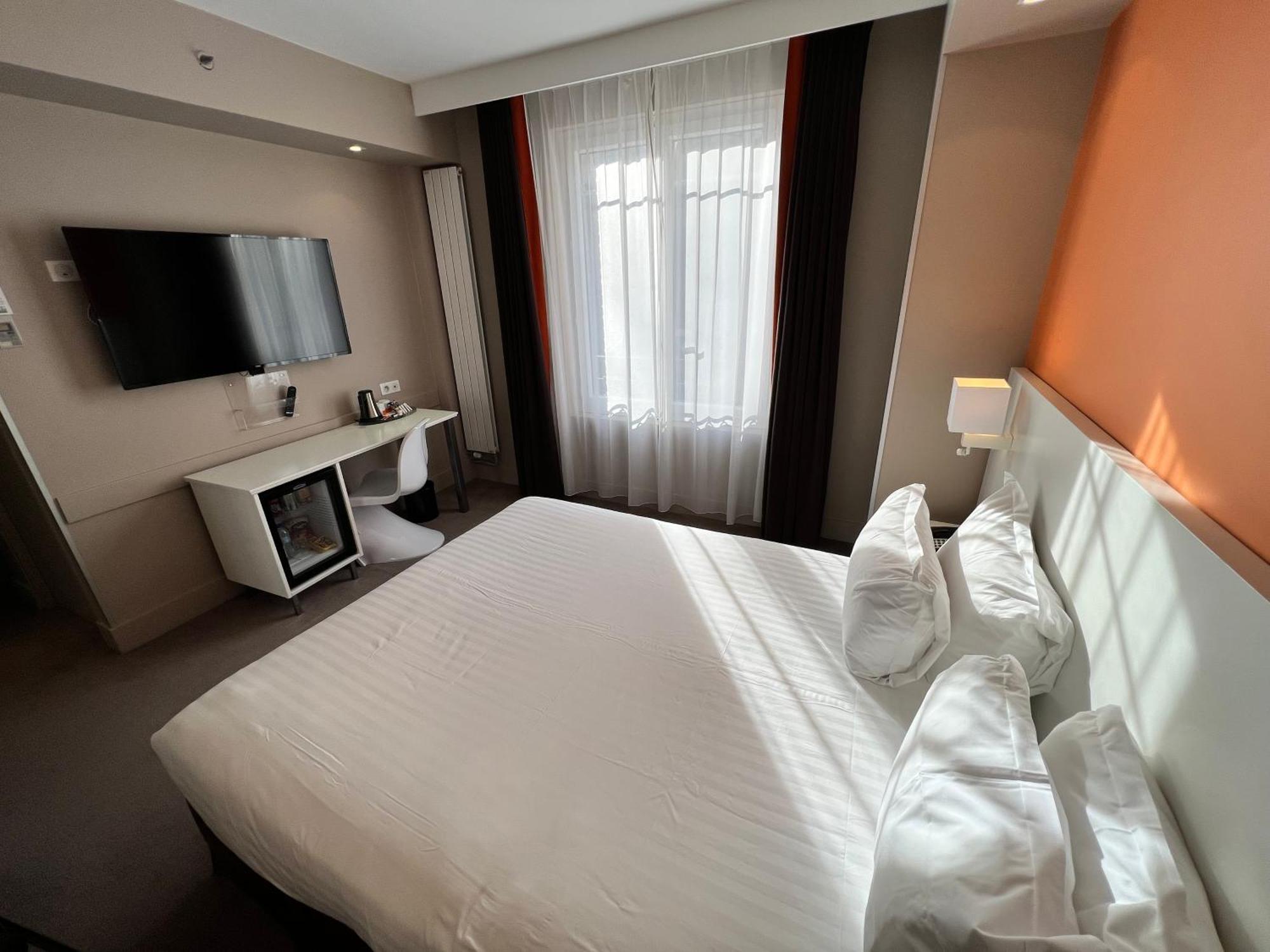 Hotel Paris-auteuil By Ihg Parigi