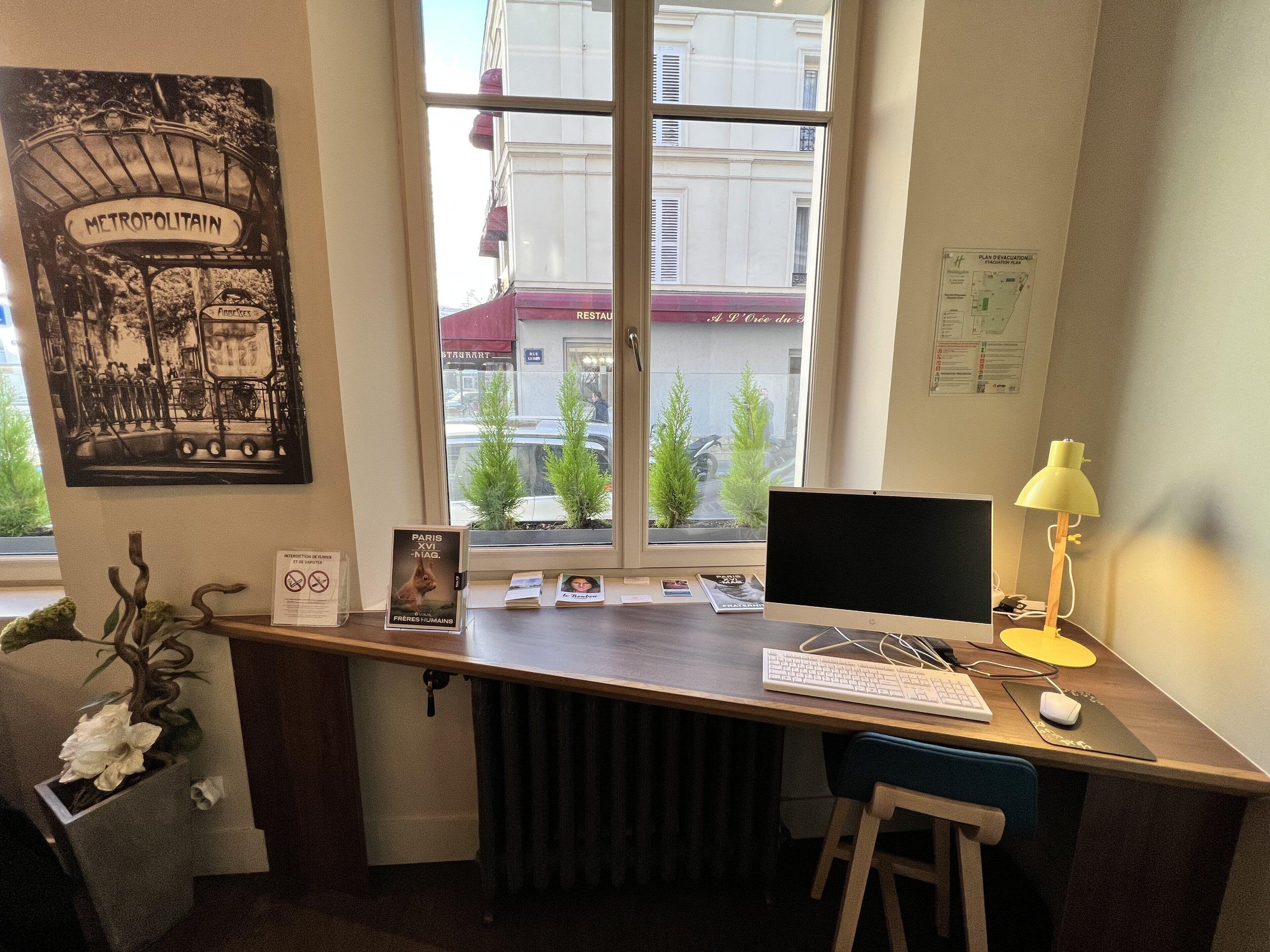 Hotel Paris-auteuil By Ihg 3*