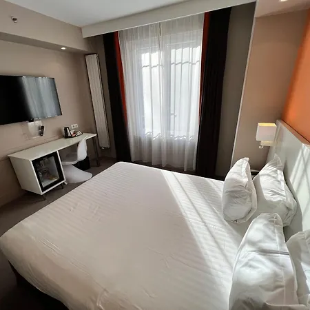 Hotel Paris-auteuil By Ihg Parigi
