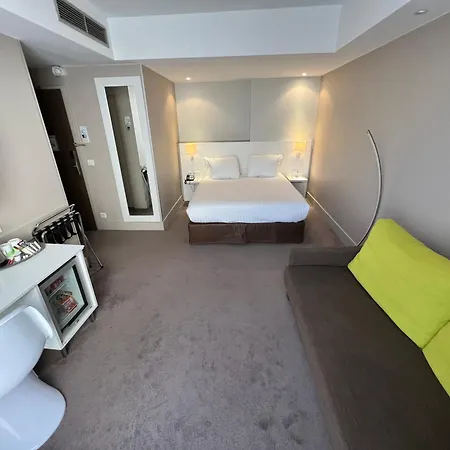 Paris-auteuil By Ihg Hotel Parigi